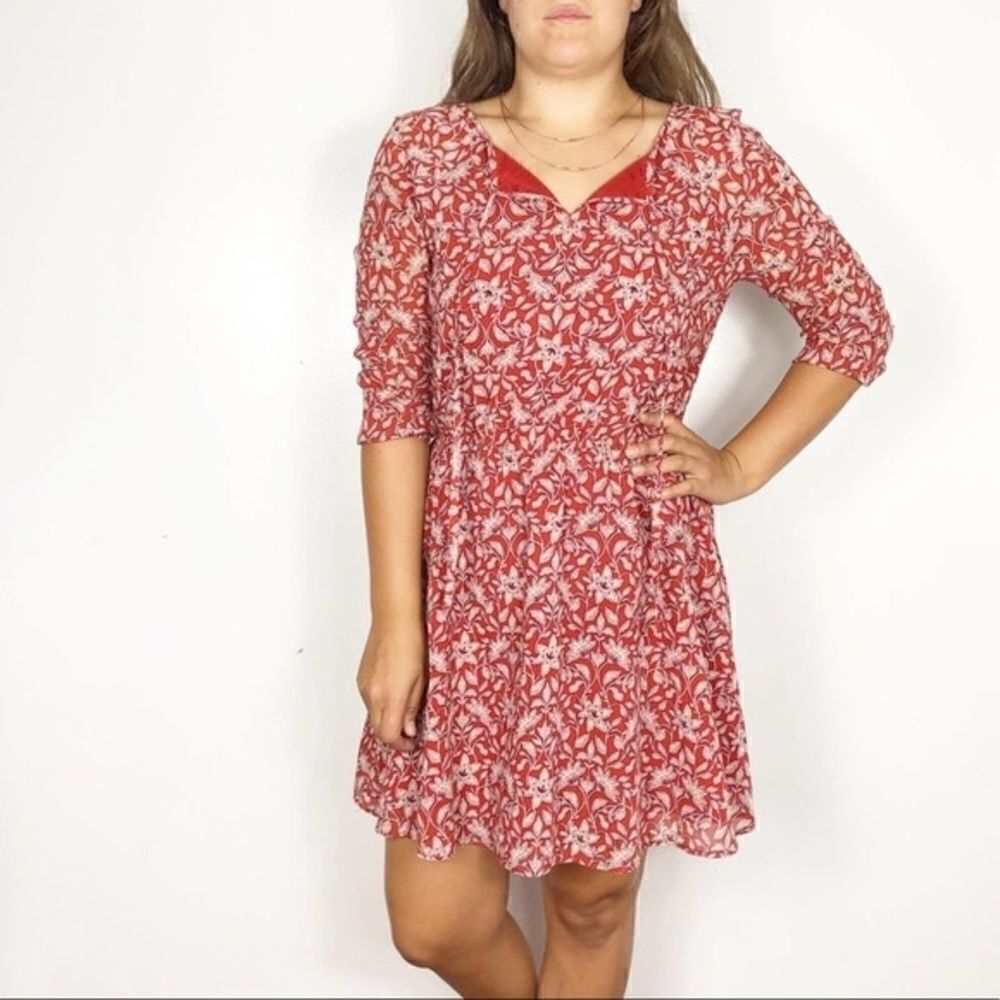 Cupcakes & Cashmere Devito Floral Dress